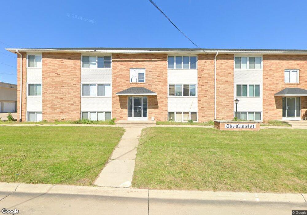 312 C Ave, Hiawatha, IA 52233 - photo 1