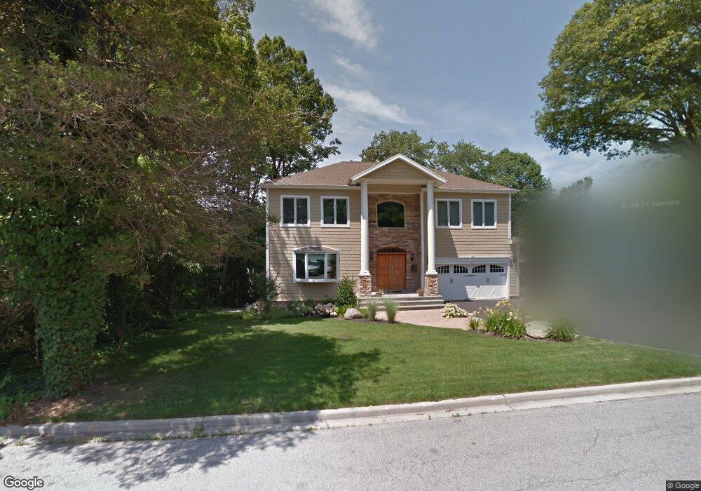 86 Plymouth Dr N, Glen Head, NY 11545 - photo 1