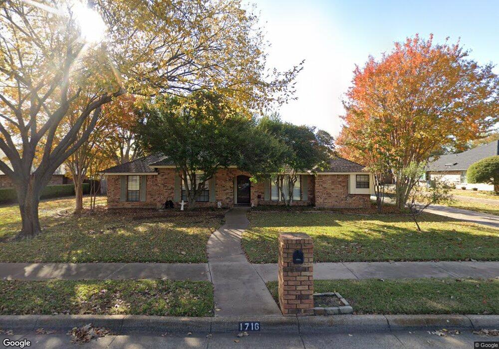 1716 Arthurs Cir, Bedford, TX 76021 - photo 1