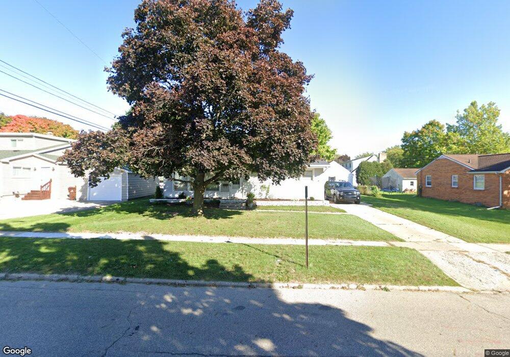 1214 Mitchell Ave, Lansing, MI 48917 - photo 1