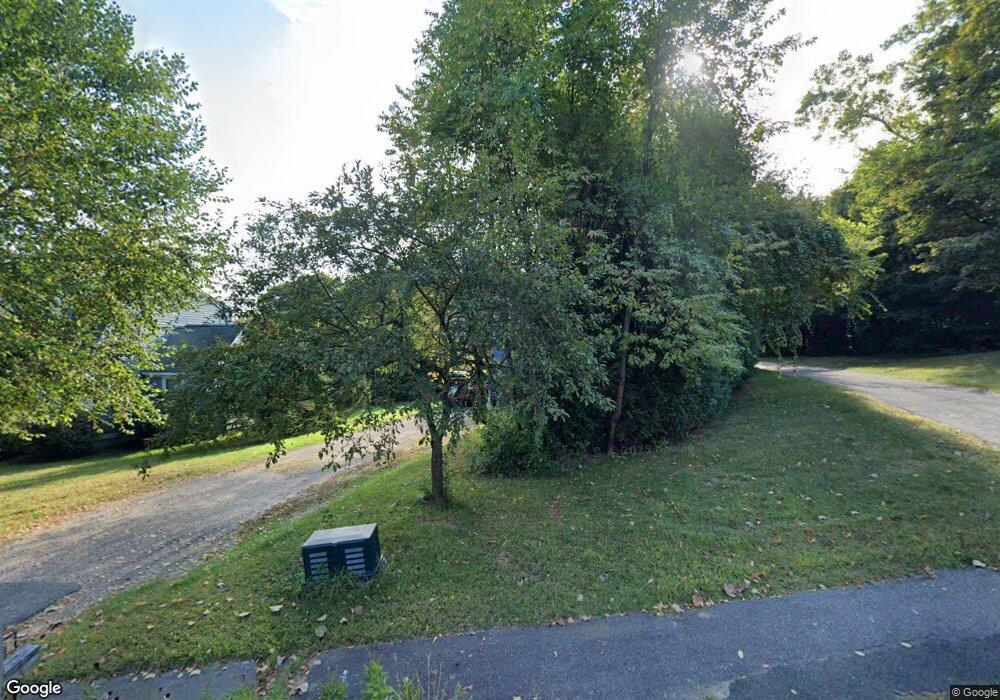 6 Canterbury Ln, Amherst, MA 01002 - photo 1