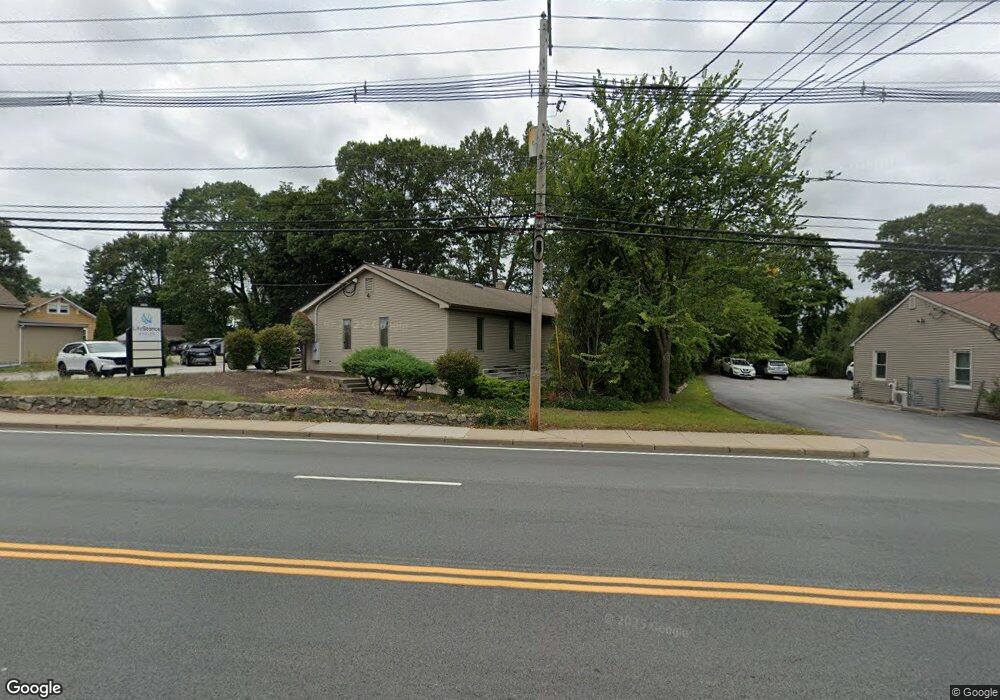 1035 Post Rd, Warwick, RI 02888 - photo 1