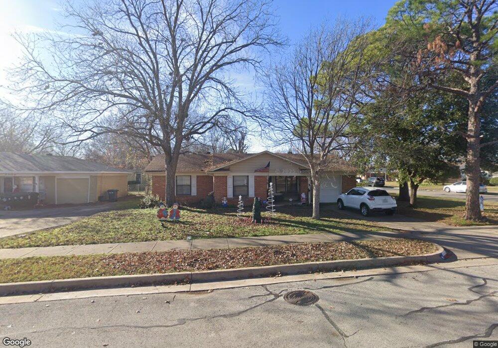 5133 Nancy Ln, North Richland Hills, TX 76180 - photo 1