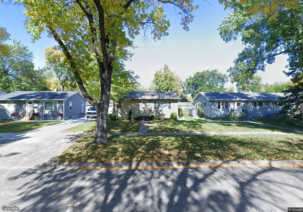 1614 14th Ave S, Grand Forks, ND 58201 - photo 1