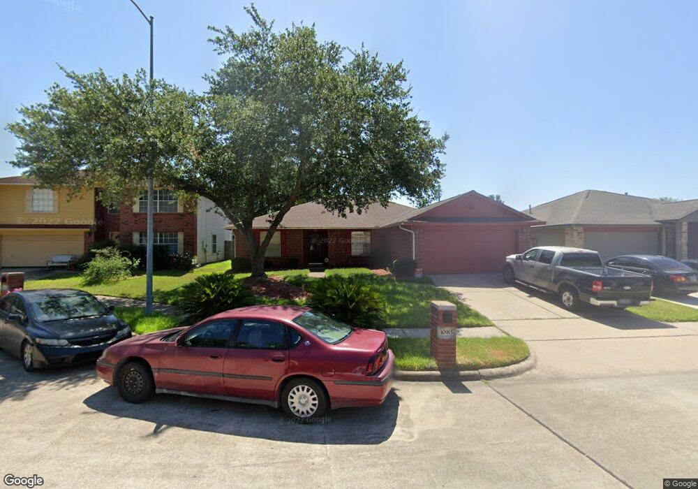 10915 Fern Terrace Dr, Houston, TX 77075 - photo 1