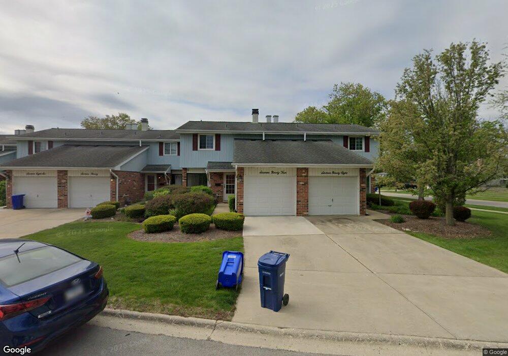 1694 Groton Ct unit 1, Wheaton, IL 60189 - photo 1