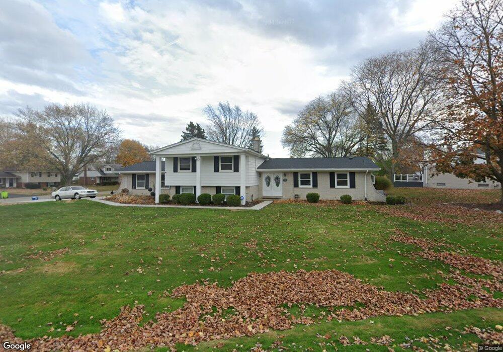 6610 Pine Eagle Ln, West Bloomfield, MI 48322 - photo 1