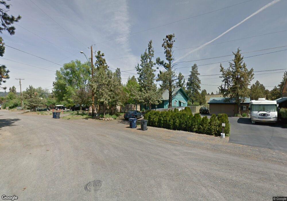 3 SE 4th St, Bend, OR 97702 - photo 1