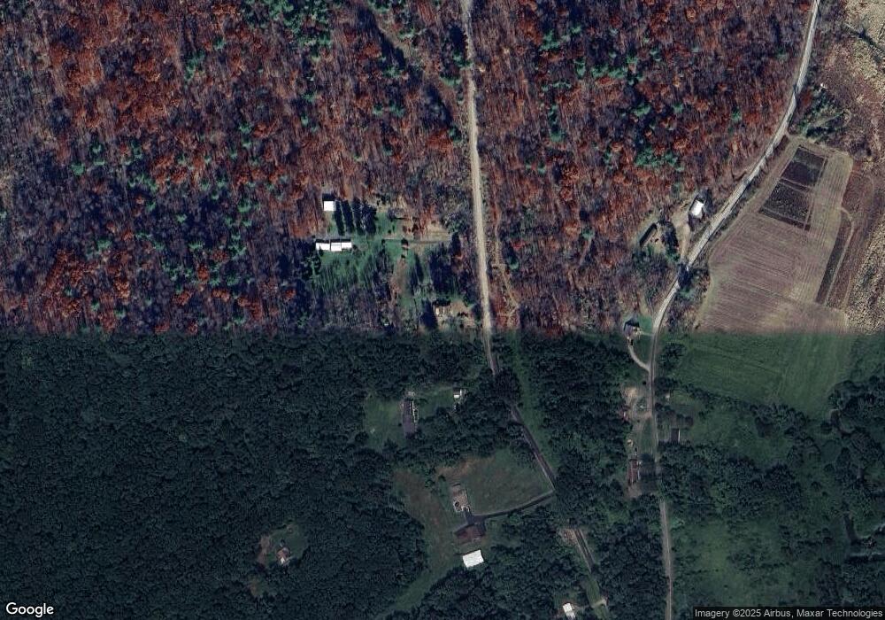 221 Spring Hill Dr, Falls, PA 18615 - photo 1