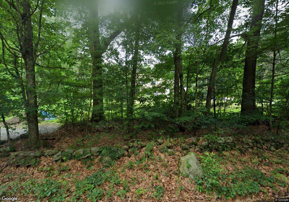 9 Locust St, Douglas, MA 01516 - photo 1