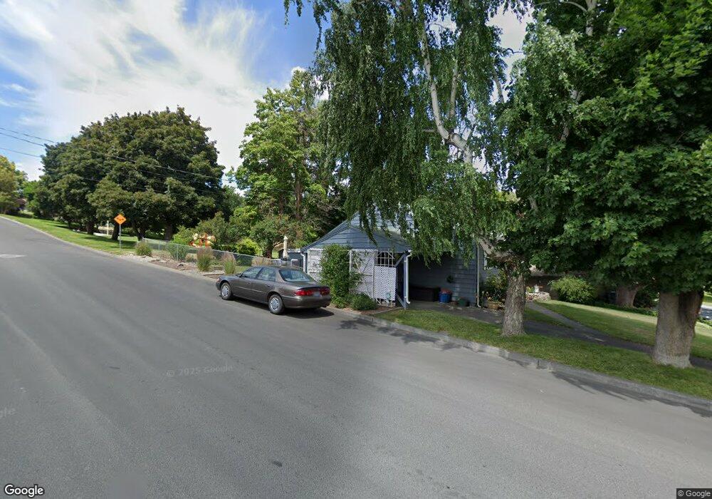 856 NW 8th St, Pendleton, OR 97801 - photo 1