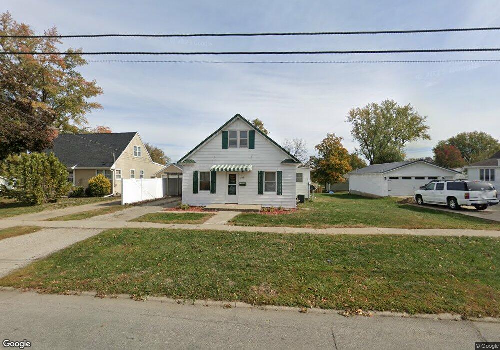 308 E 10th St S, Newton, IA 50208 - photo 1