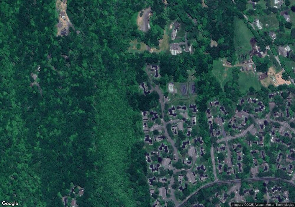 31B Heritage Cir, Southbury, CT 06488 - photo 1