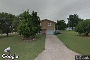 804 8th St, Wakefield, KS 67487