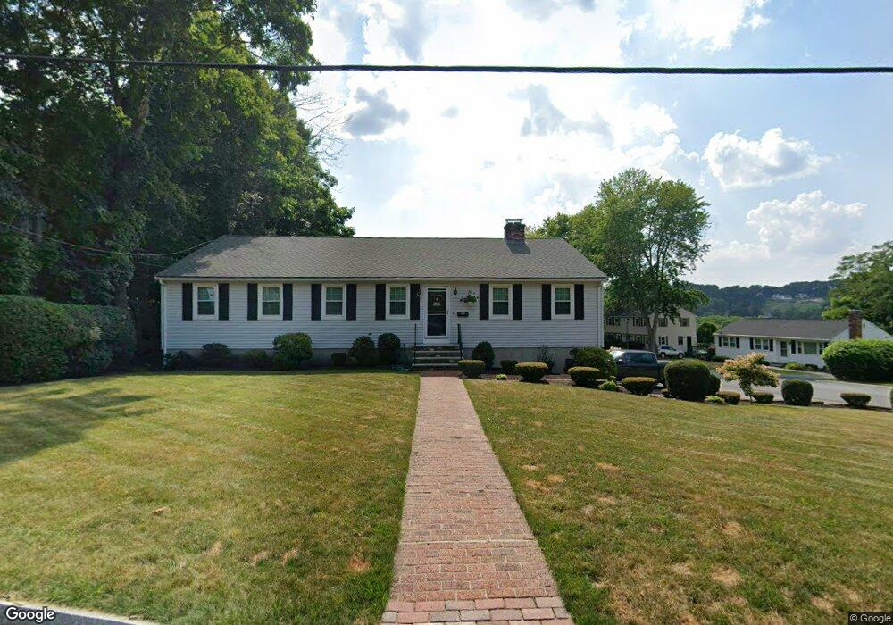 90 Rivercliff Rd, Lowell, MA 01852 - photo 1