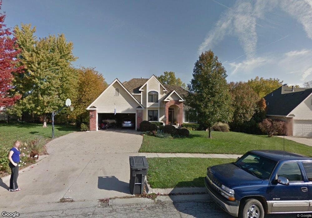 6112 SW 39th St, Topeka, KS 66610 - photo 1