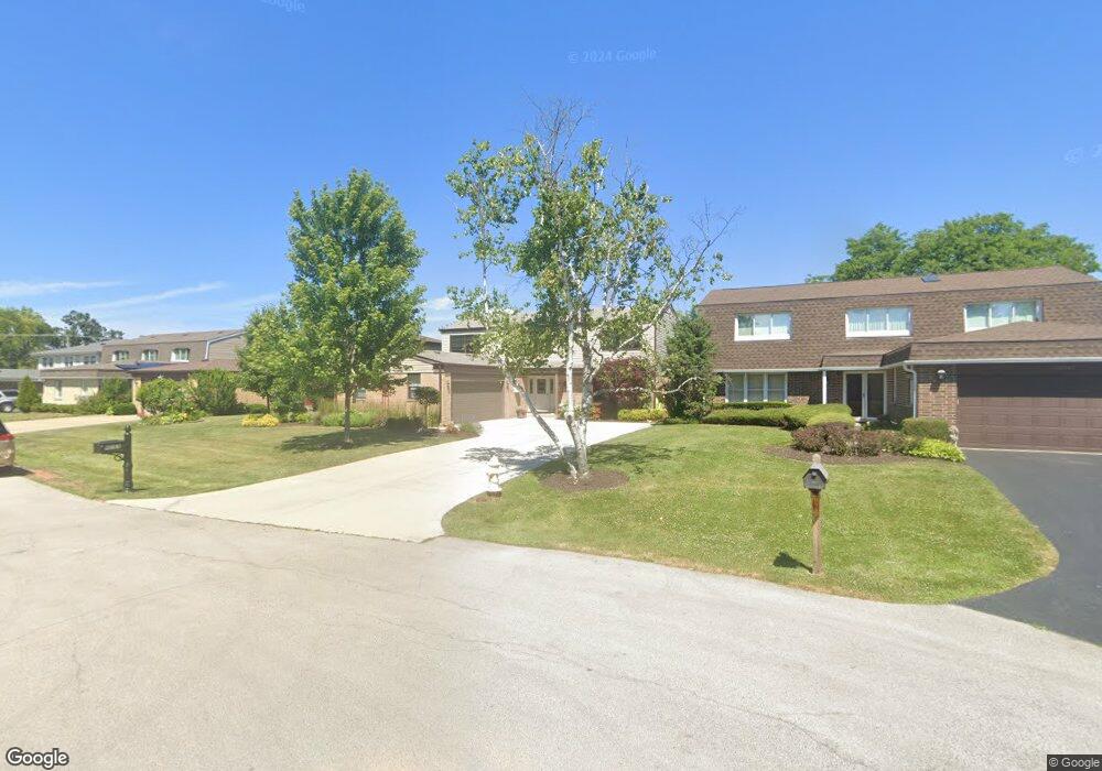 10165 Kathy Ct, Des Plaines, IL 60016 - photo 1