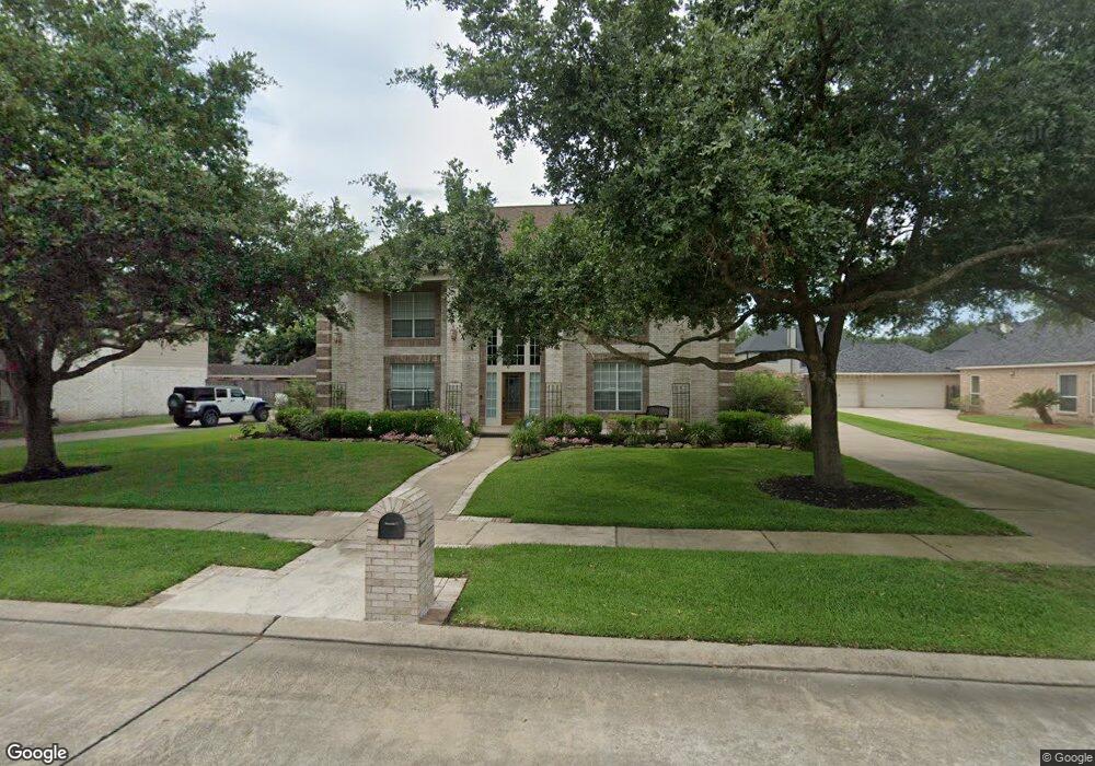 2871 Match Point Ln, Friendswood, TX 77546 - photo 1