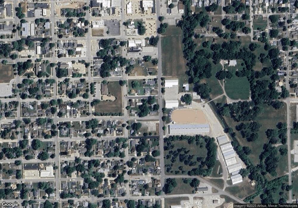 215 E 14th St, Auburn, IN 46706 - photo 1