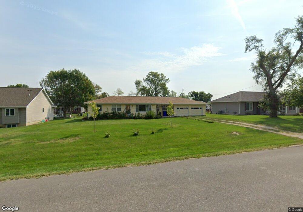 1211 Wiley Blvd NW, Cedar Rapids, IA 52405 - photo 1