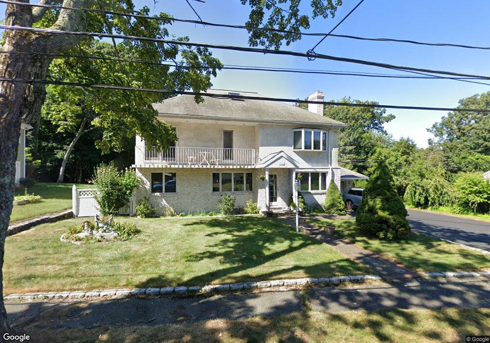 11 Minchin Dr, Woburn, MA 01801 - photo 1