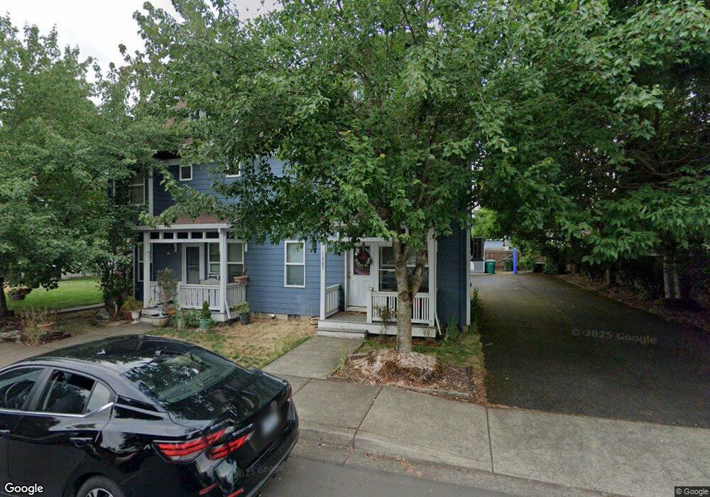 1603 E 3rd St, Newberg, OR 97132 - photo 1