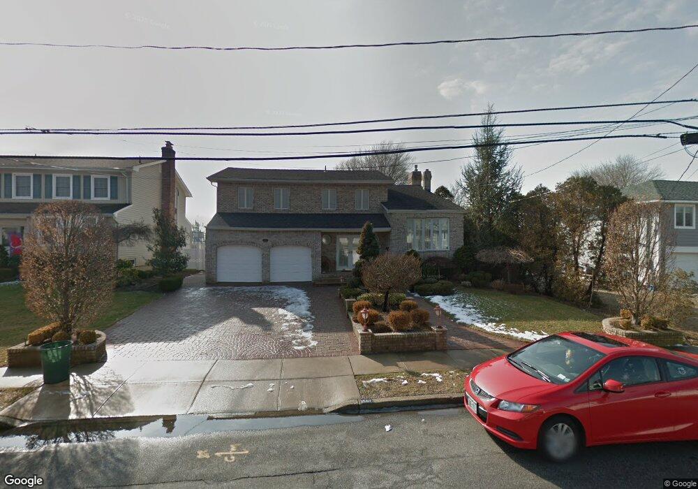 2560 Kevin Rd, Seaford, NY 11783 - photo 1