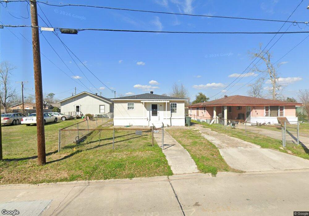 2103 Medora St, Lake Charles, LA 70601 - photo 1