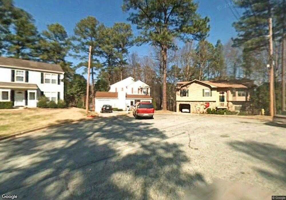 6193 Hyde Park Ln, Lithonia, GA 30058 - photo 1