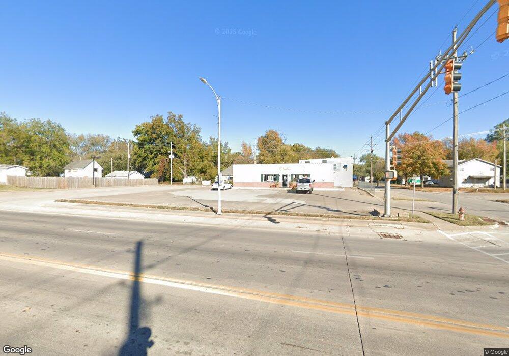 1313 Main St, Parsons, KS 67357 - photo 1