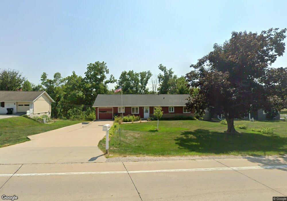 3015 30th Street Dr SE, Cedar Rapids, IA 52403 - photo 1