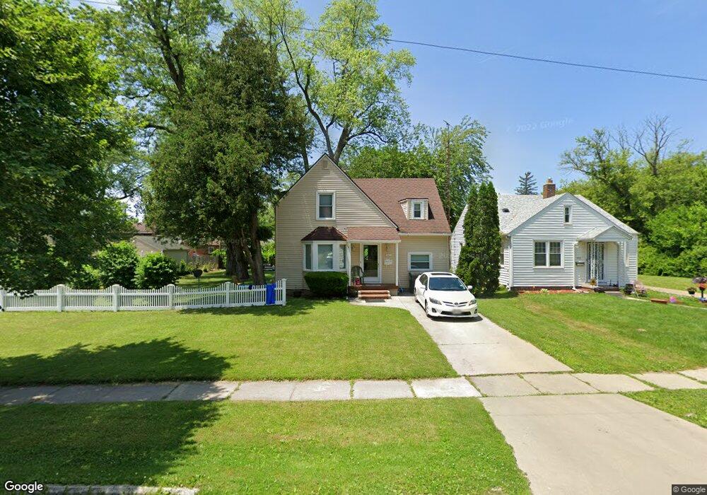 917 Searles Rd, Toledo, OH 43607 - photo 1