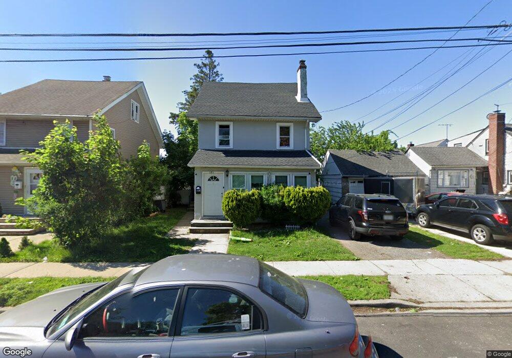 183 Ivy St unit 2, West Hempstead, NY 11552 - photo 1