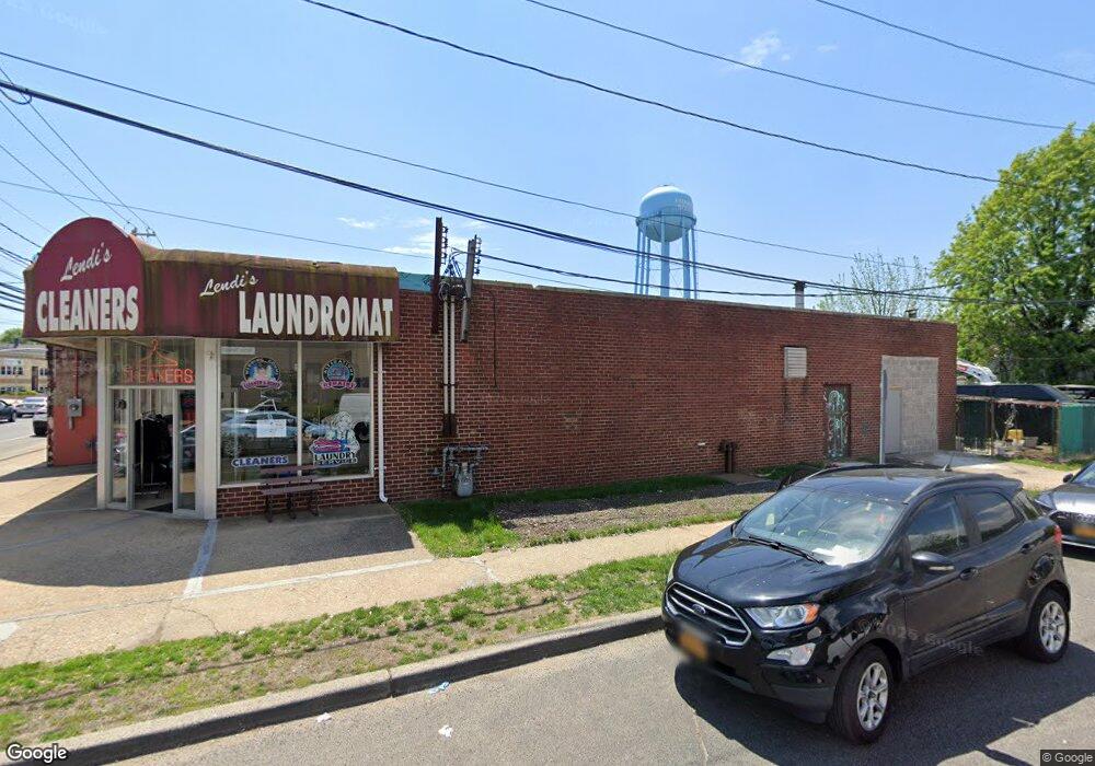 340 Franklin Ave, Franklin Square, NY 11010 - photo 1