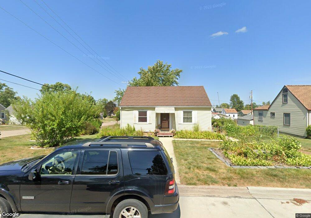 830 22nd Ave SW, Cedar Rapids, IA 52404 - photo 1