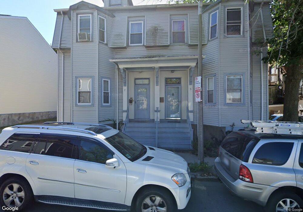 7 Whiting St, Roxbury, MA 02119 - photo 1