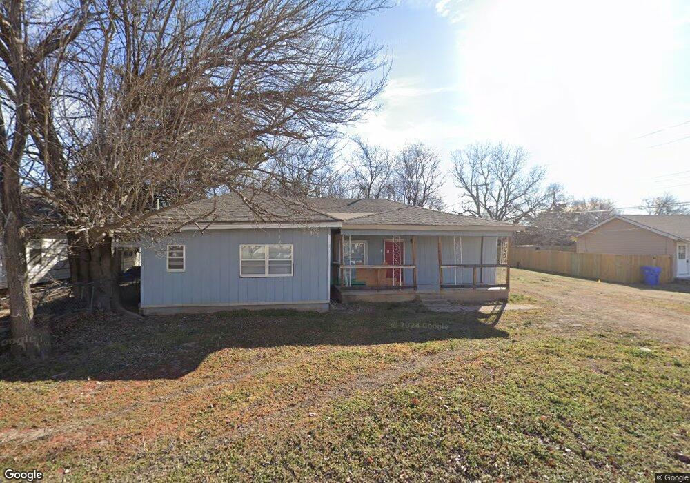 404 SW 6th St, Cache, OK 73527 - photo 1