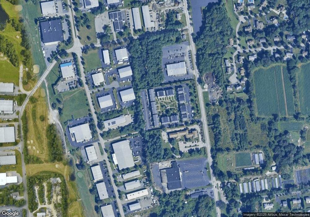 671 Metacom Ave, Bristol, RI 02809 - photo 1