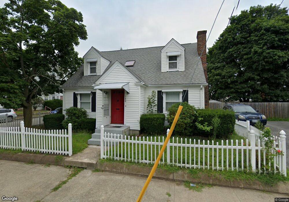 152 Cameron St unit 1, Pawtucket, RI 02861 - photo 1