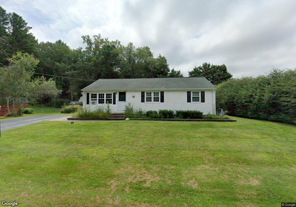 19 Linda Ln, North Grosvenordale, CT 06255 - photo 1