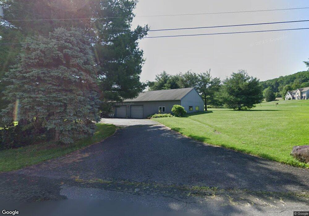 6419 Hoffman Ln, Coopersburg, PA 18036 - photo 1