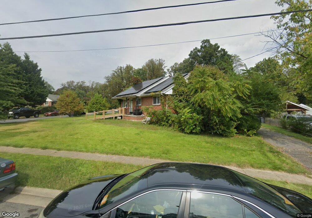 1424 Ruatan St, Hyattsville, MD 20783 - photo 1