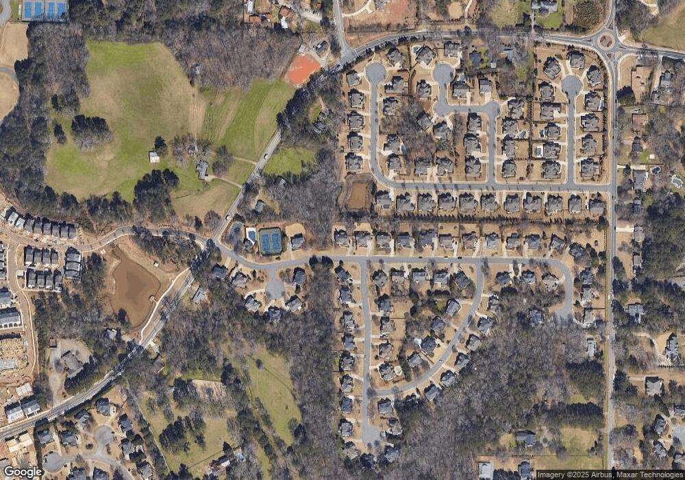 1040 Bascomb Farm Dr, Alpharetta, GA 30009 - photo 1