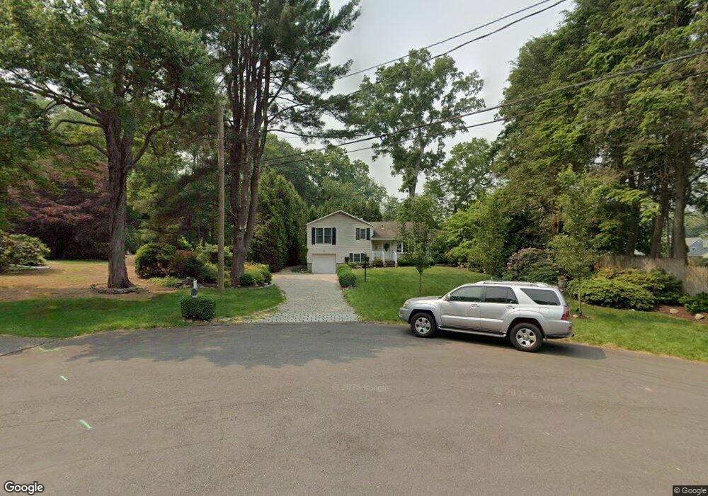 38 Thor Place, Fairfield, CT 06824 - photo 1