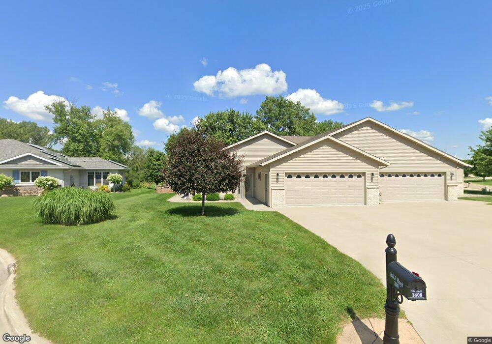 1808 Hale Dr, Albert Lea, MN 56007 - photo 1