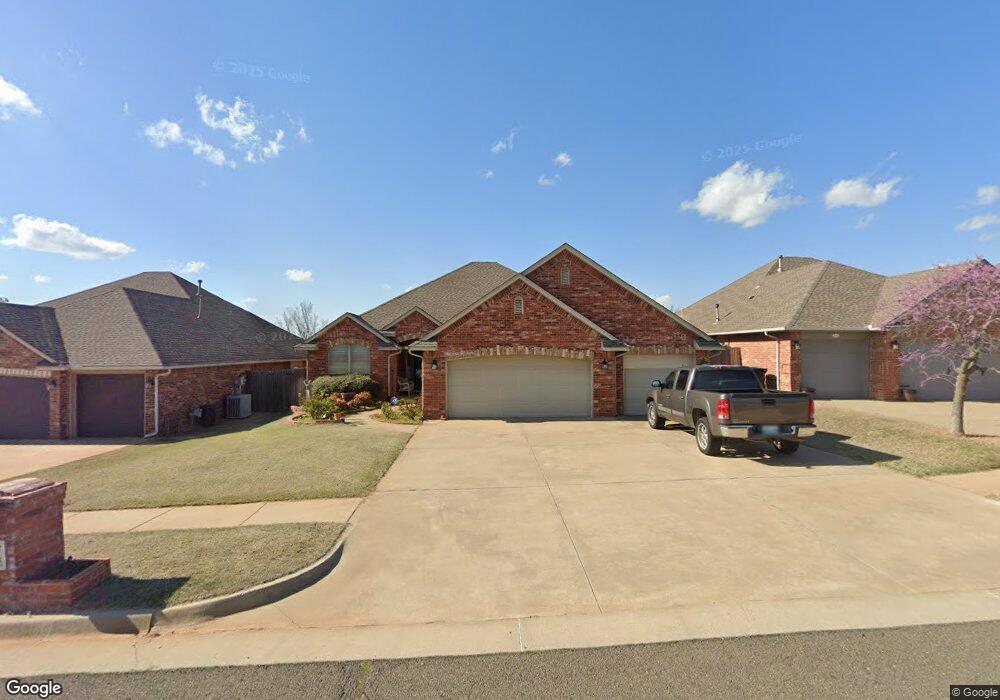 2637 SE 6th St, Moore, OK 73160 - photo 1