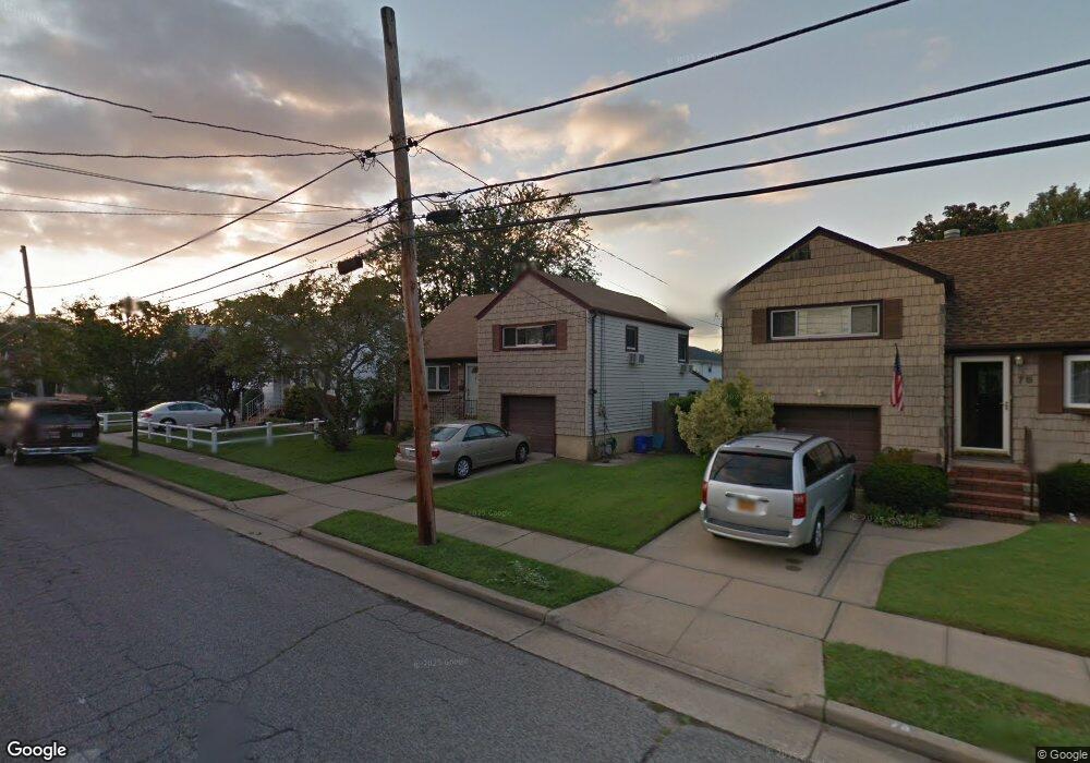 72 Norton St, Freeport, NY 11520 - photo 1