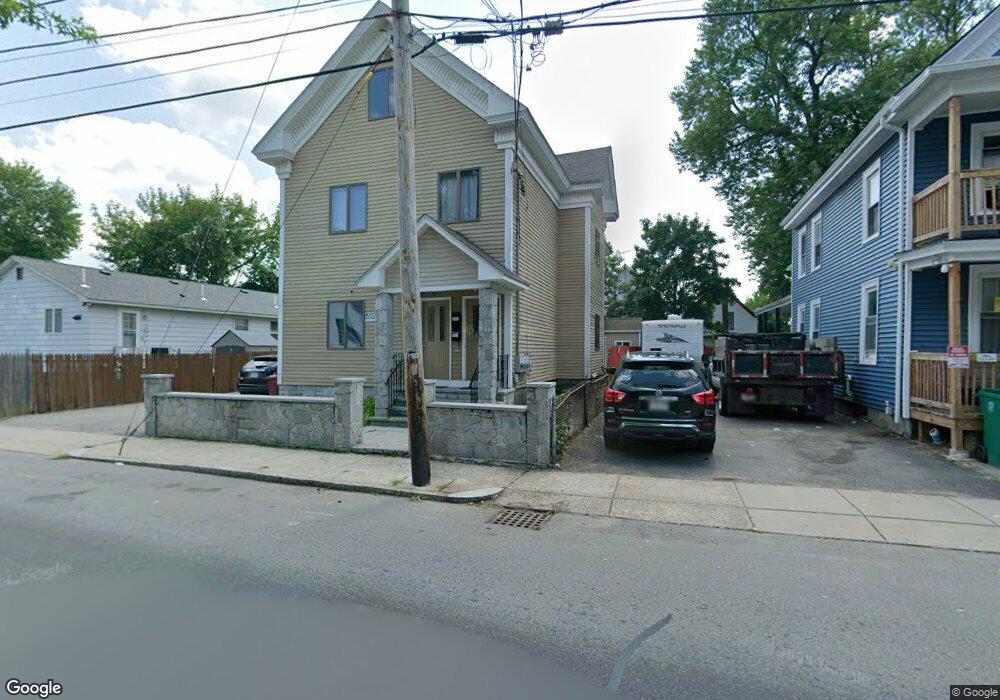 36 W 6th St unit 3rd flr, Lowell, MA 01850 - photo 1