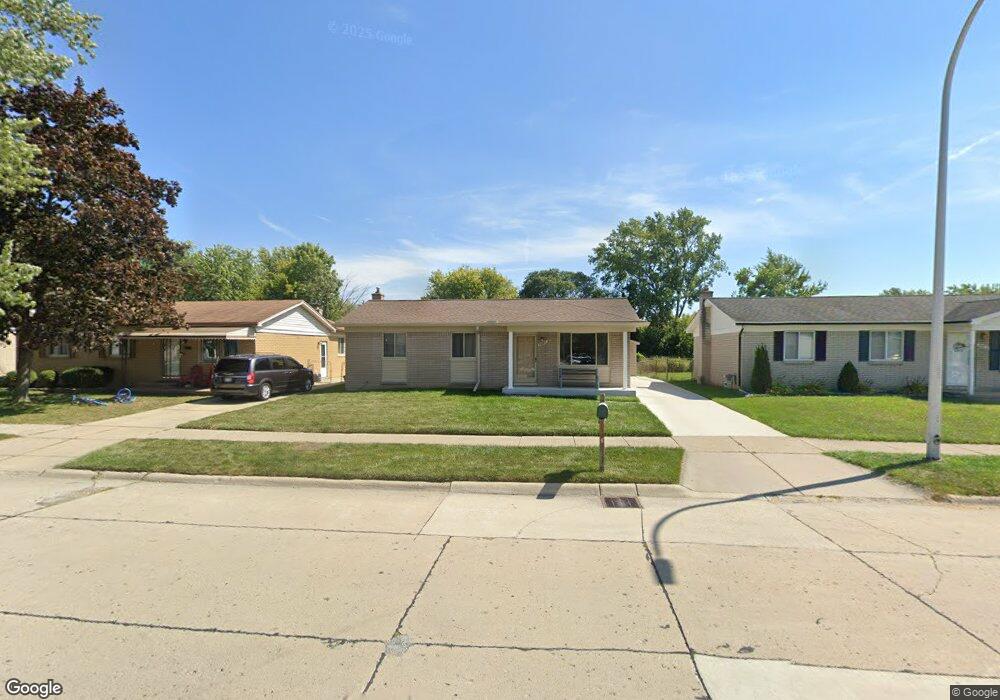 29880 Drager Dr, Roseville, MI 48066 - photo 1