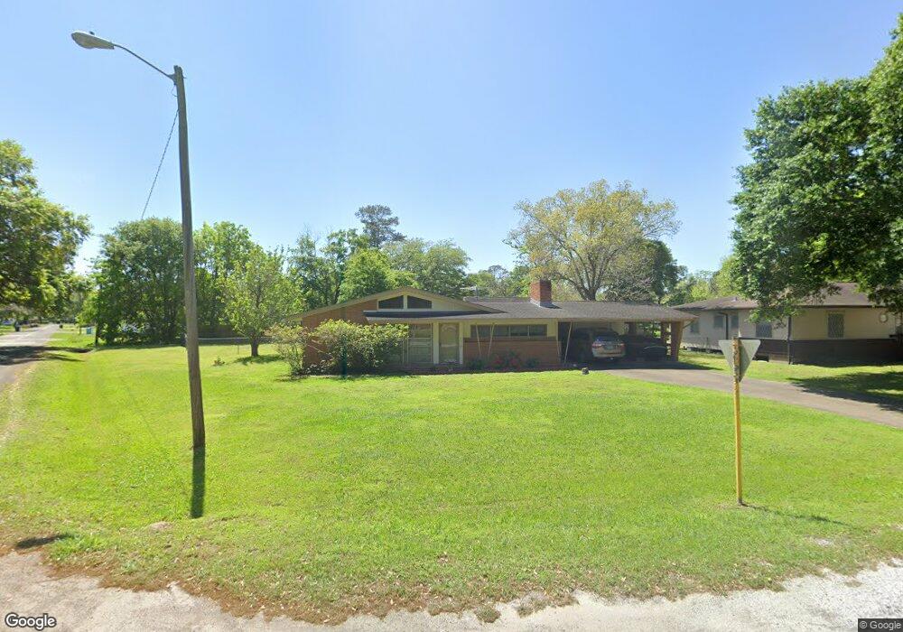 3210 15th St, Bay City, TX 77414 - photo 1